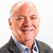 Thompson headshot social 1